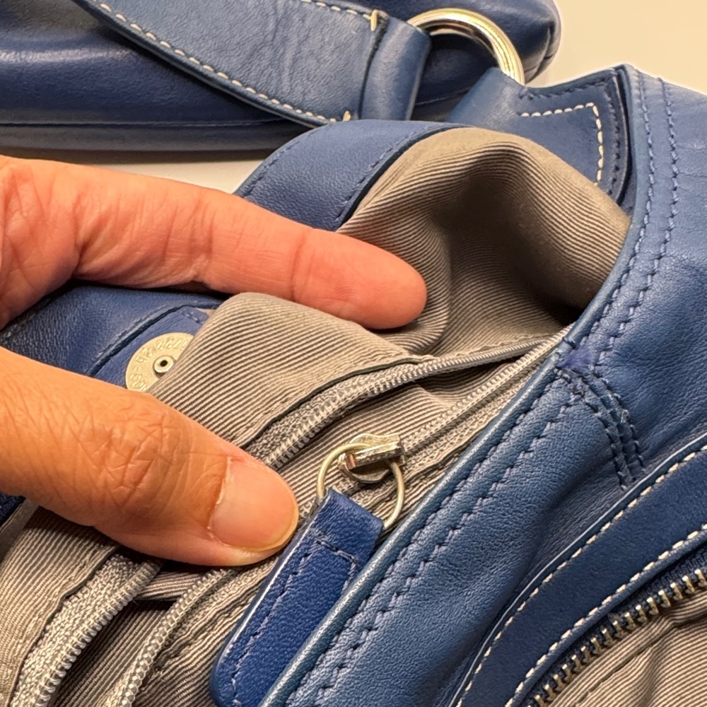 Coach Navy Leather Hobo Bag with Removable Pouch - Picture 9 of 10